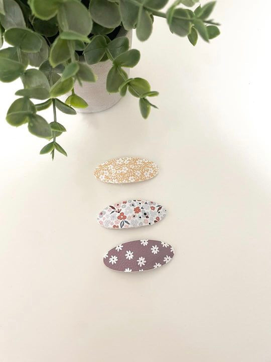 Peachy Bow Snap Clips