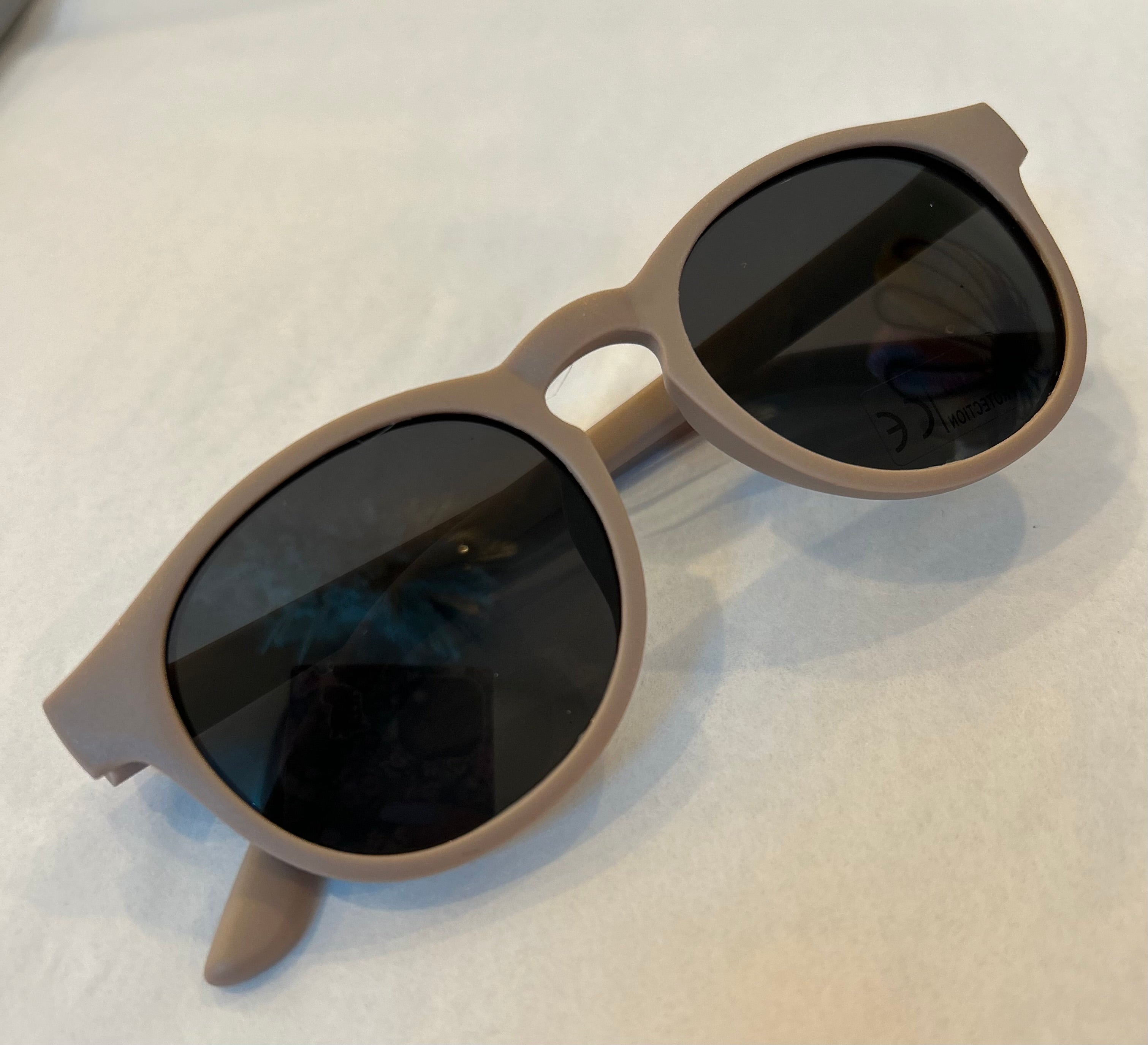 Keyhole Sunnies